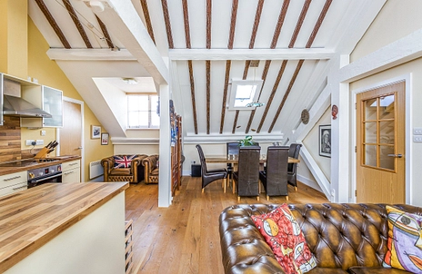 2 bedroom apartment to rent - The Vulcan, Gunwharf Quays, PO1 - Property View 2