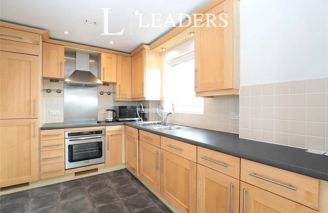 2 bedroom apartment to rent - Arethusa House, Gunwharf Quays, Portsmouth, PO1 - Property View 2