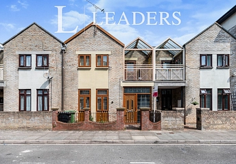 3 bed house for rent in Rawlinson Terrace, King William Street, Portsmouth, PO1