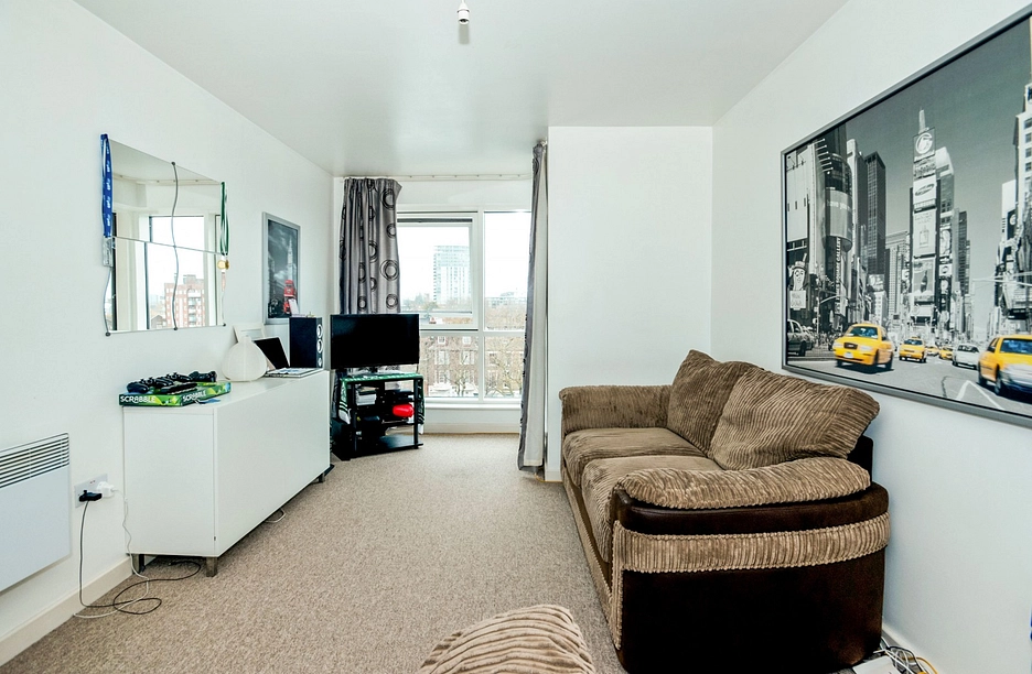 2 bedroom apartment to rent - The Roundhouse, Gunwharf Quays, Portsmouth, PO1 - Property View 1