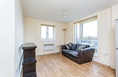 2 bedroom apartment to rent - The Roundhouse, Gunwharf Quays, Portsmouth, PO1 - Property View 3