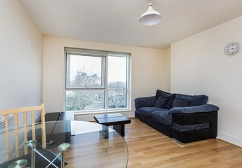 1 bedroom apartment to rent - The Roundhouse, Gunwharf Quays, Portsmouth, PO1 - Property View 1