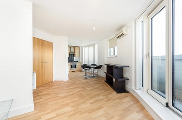 2 bedroom apartment to rent - The Roundhouse, Gunwharf Quays, Portsmouth, PO1