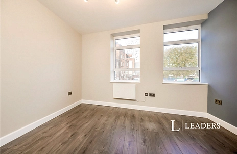 1 bedroom apartment to rent - The Hard, Portsmouth, Hampshire, PO1 - Property View 3