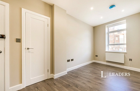 1 bedroom apartment to rent - The Hard, Portsmouth, Hampshire, PO1 - Property View 3