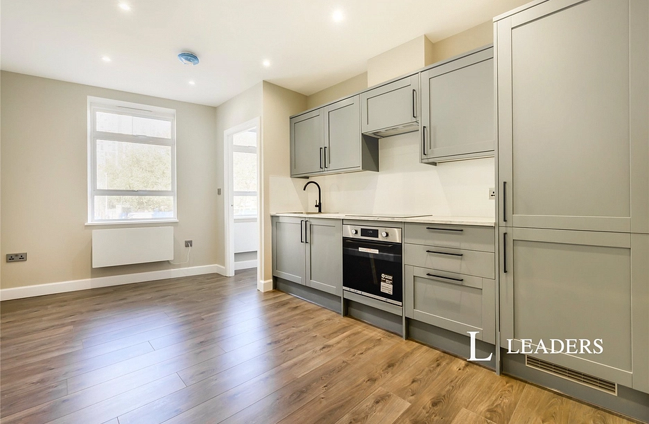 1 bedroom apartment to rent - The Hard, Portsmouth, Hampshire, PO1 - Property View 1