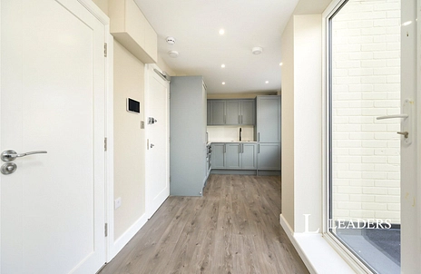 1 bedroom apartment to rent - The Hard, Portsmouth, Hampshire, PO1 - Property View 2