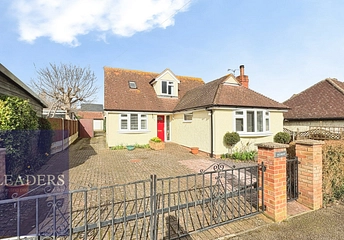 4 bedroom house for sale - Cambridge Avenue, Sible Hedingham, Halstead, Essex, CO9 - Property View 1