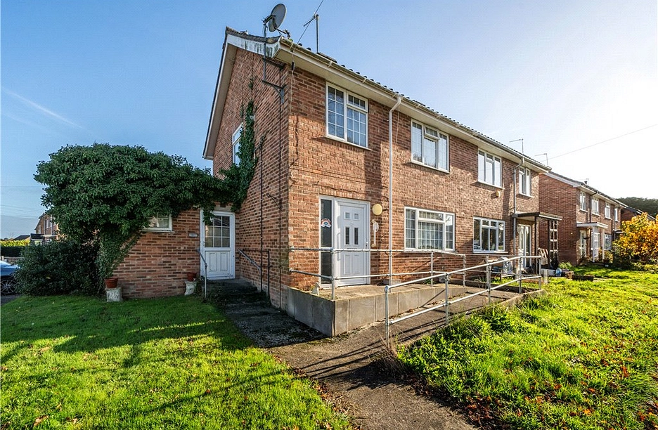 3 bedroom house for sale - Three Gates Close, Halstead, Essex, CO9 - Property View 1
