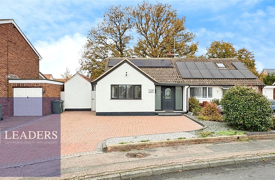 2 bedroom bungalow for sale - Chestnut Avenue, Gosfield, Halstead, Essex, CO9 - Property View 1