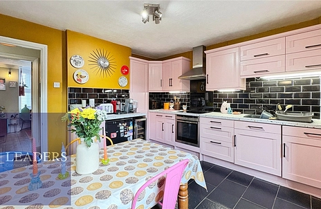 3 bedroom house for sale - Balls Chase, Halstead, Essex, CO9 - Property View 2