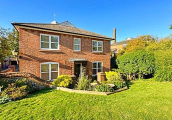 2 bedroom house for sale - North Mill Place, Halstead, Essex, CO9 - Property View 1