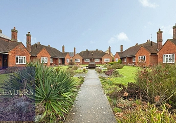 2 bedroom bungalow for sale - Halstead Road, Earls Colne, Colchester, Essex, CO6 - Property View 1