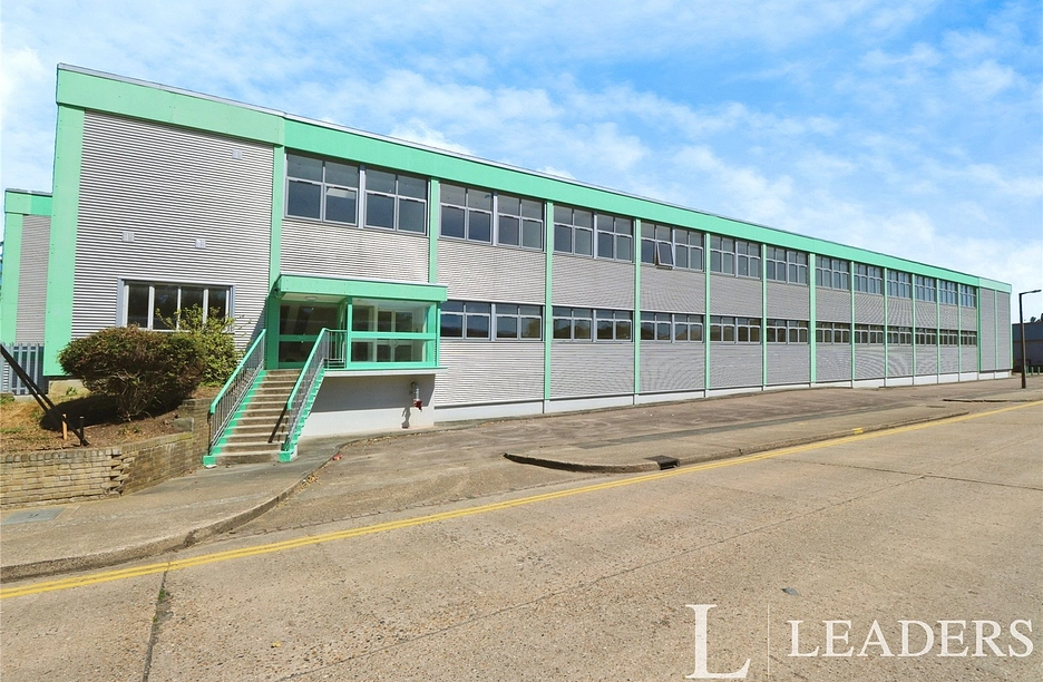 2 bedroom apartment to rent - Peartree House, South Road, Harlow, CM20 - Property View 1