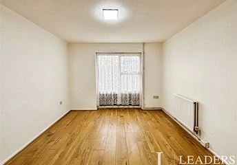 3 bedroom apartment to rent - Milwards, Harlow, Essex, CM19 - Property View 1