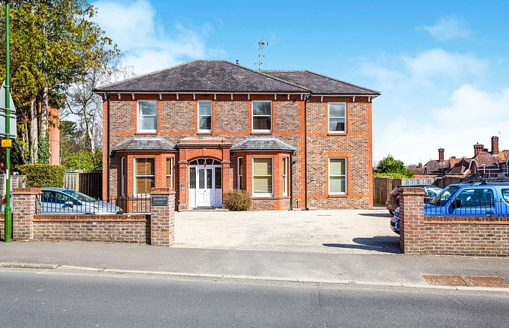 1 bedroom apartment to rent - Elizabeth Place, 13 Heath Road, Haywards Heath, RH16