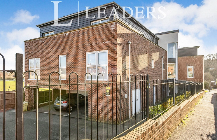 2 bedroom apartment to rent - Fenway House, Boston Road, Haywards Heath, RH16