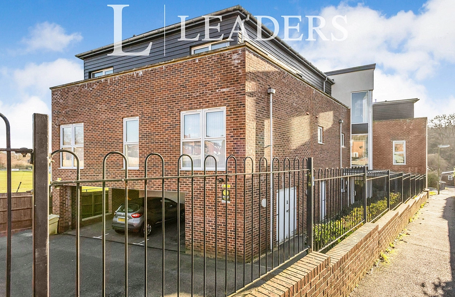 2 bedroom apartment to rent - Fenway House, Boston Road, Haywards Heath, RH16 - Property View 1