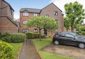 1 bedroom apartment to rent - Haysman Close, Letchworth Garden City, Hertfordshire, SG6 - Property View 1