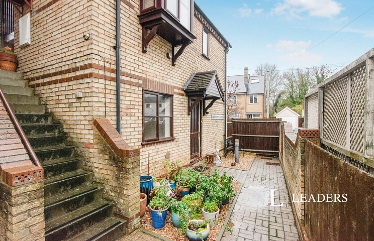 2 bedroom property to rent - Lanthony Court, Arlesey, SG15