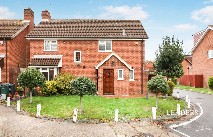 4 bedroom house to rent - Avalon Close, Watford, WD259TW