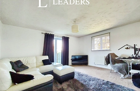 2 bedroom apartment to rent - Browning Drive, Wickford, Essex, SS12 - Property View 2