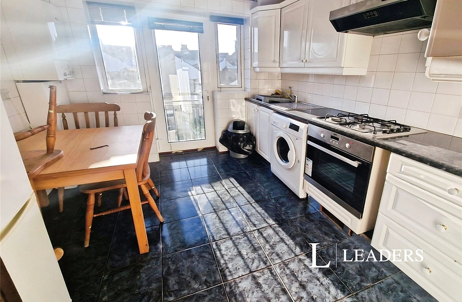 2 bedroom apartment to rent - Park Crescent Place, Brighton, East Sussex, BN2 - Property View 1