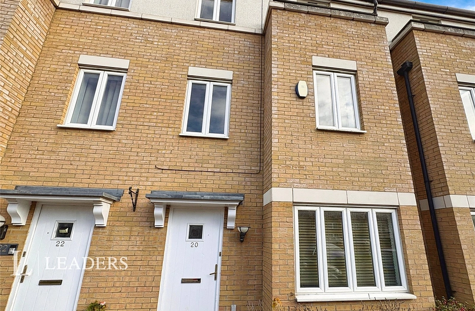 3 bedroom townhouse to rent - Broad Street, Great Cambourne, Cambridge, Cambridgeshire, CB23 - Property View 1