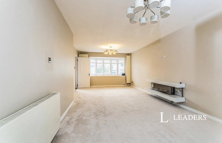 property to rent - Croham Park Avenue, South Croydon, CR2