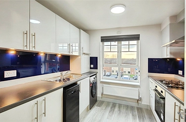 2 bedroom apartment to rent - Cliftonville Road, Northampton, Northamptonshire, NN1