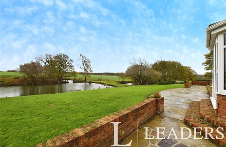 6 bedroom house to rent - The Broadway, Dunmow, Essex, CM6 - Property View 2