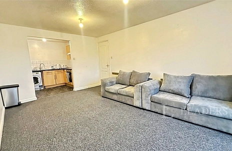 2 bedroom apartment to rent - Larkspur Gardens, Luton, Bedfordshire, LU4 - Property View 2
