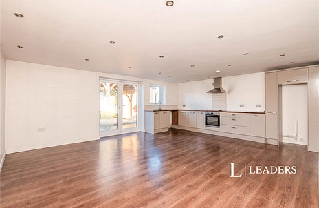 3 bedroom bungalow to rent - Fourth Avenue, Wickford, Essex, SS11 - Property View 3