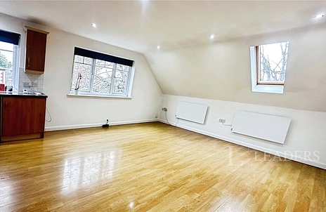 2 bedroom apartment to rent - Farley Hill, Luton, Bedfordshire, LU1 - Property View 3