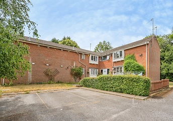 1 bed flat/apartment for rent in Daisy Mead, Waterlooville, Hampshire, PO7