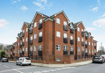 2 bedroom apartment to rent - Ranmore Path, Orpington, BR5 - Property View 1