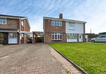 2 bed house for rent in Helming Drive, Wolverhampton, West Midlands, WV1