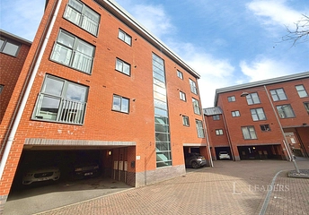 2 bedroom apartment to rent - Rothesay Gardens, Wolverhampton, West Midlands, WV4 - Property View 1