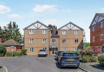 2 bed flat/apartment for rent in Foxglove Way, Wallington, SM6