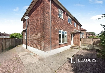 3 bed house for rent in Mowbray Walk, Stoke-on-Trent, Staffordshire, ST1