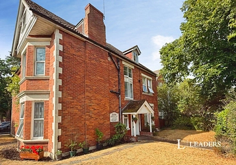 1 bed flat/apartment for rent in Crabton Close Road, Bournemouth, Dorset, BH5