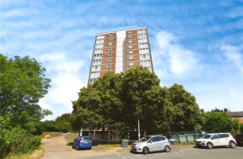 1 bedroom apartment for sale - Waterhouse Moor, Harlow, Essex, CM18 - Property View 1