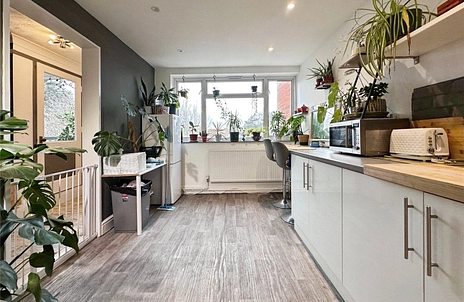 2 bedroom apartment for sale - Barley Croft, Harlow, Essex, CM18 - Property View 2