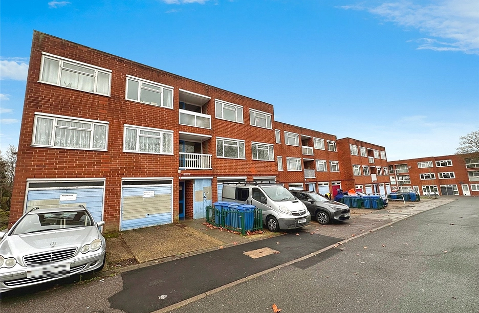 2 bedroom apartment for sale - Barley Croft, Harlow, Essex, CM18 - Property View 1