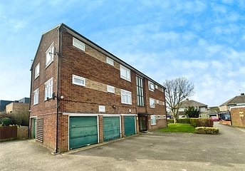 2 bedroom apartment for sale - Cozens Road, Ware, Hertfordshire, SG12 - Property View 1