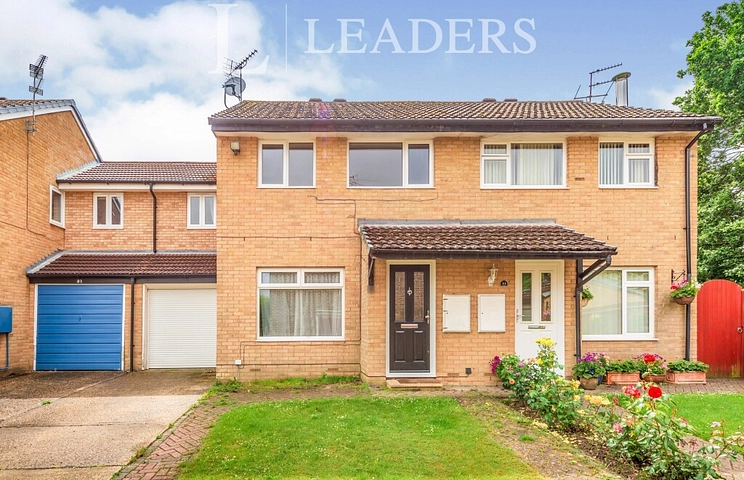 4 bedroom house for sale - Bluebell Close, Horsham, West Sussex, RH12