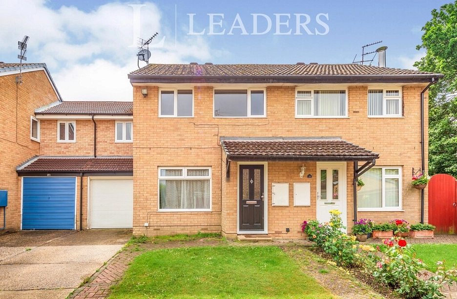 4 bedroom house for sale - Bluebell Close, Horsham, West Sussex, RH12 - Property View 1