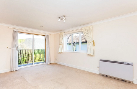 2 bedroom apartment for sale - Great Heathmead, Haywards Heath, West Sussex, RH16 - Property View 2