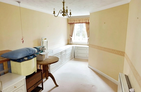 1 bedroom apartment for sale - St. James Road, East Grinstead, West Sussex, RH19 - Property View 3