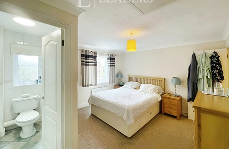 2 bedroom house to rent - Tanbridge Park, Horsham, West Sussex, RH12 - Property View 2